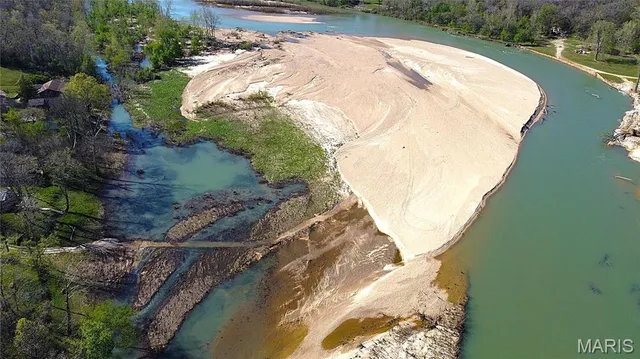 $437,000 | 98 Carter 132c, Van Buren, MO 63965