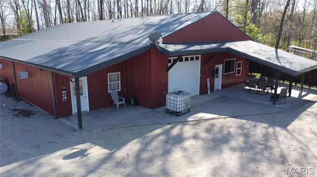 $437,000 | 98 Carter 132c, Van Buren, MO 63965