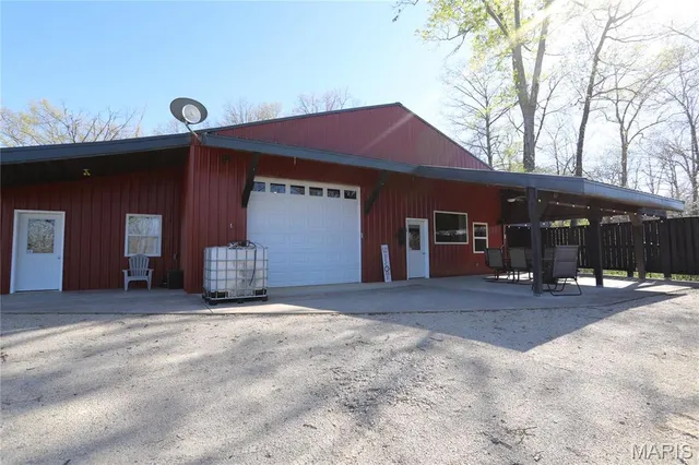 $437,000 | 98 Carter 132c, Van Buren, MO 63965