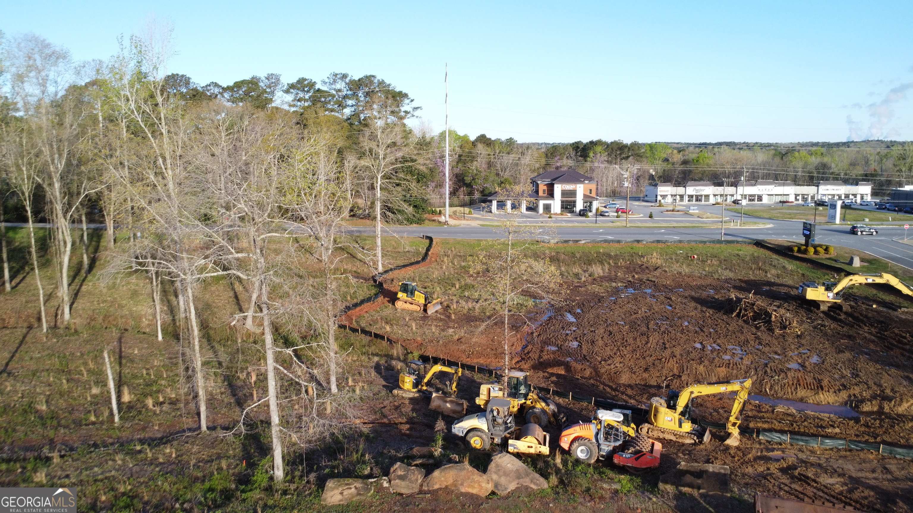 1415 Bass Road Macon, GA 31210 - Photo 3 of 9 a view of a water with an outdoor space