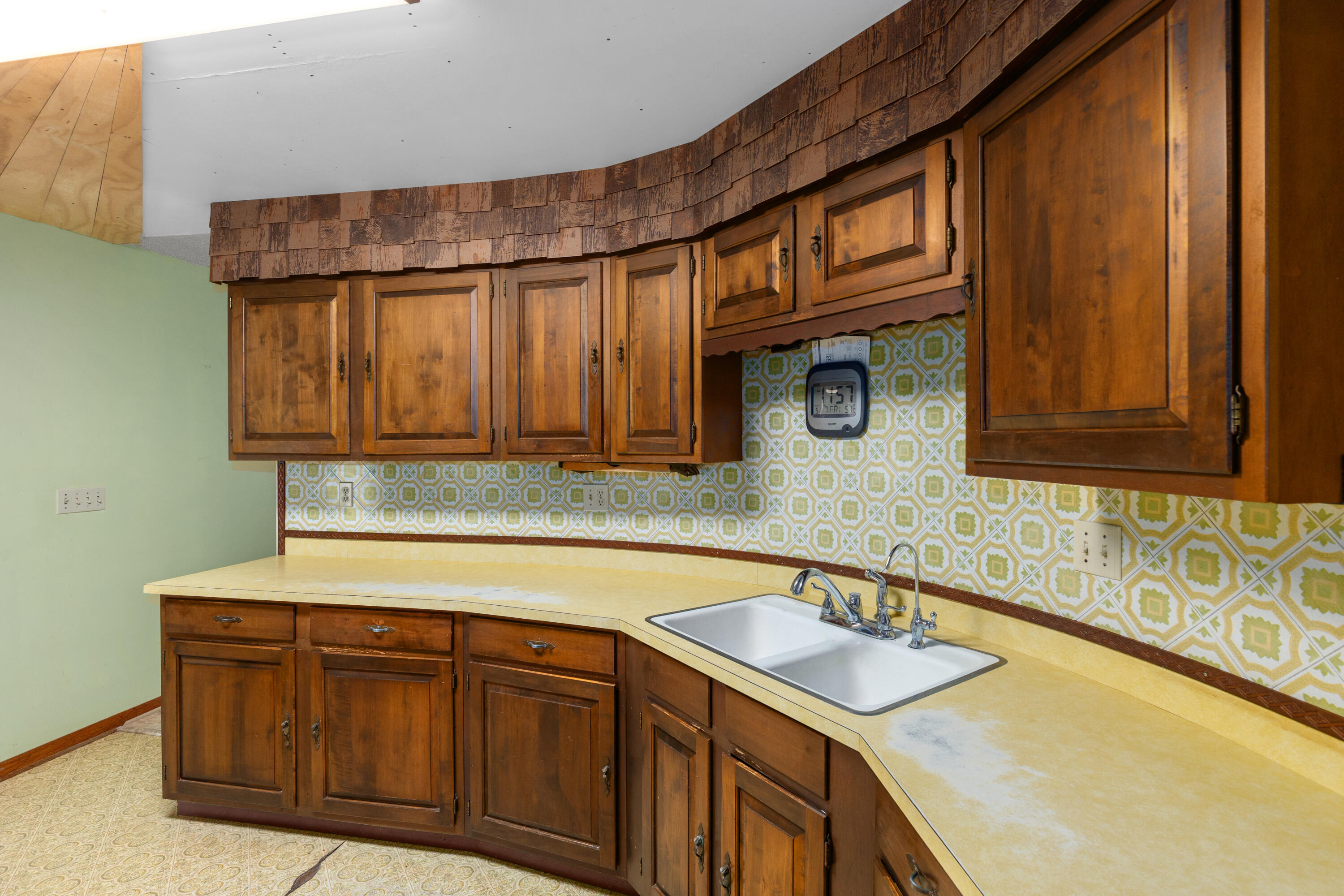 10299 Frost Road Portland, MI 48875 - Photo 5 of 52 10299-Frost_012