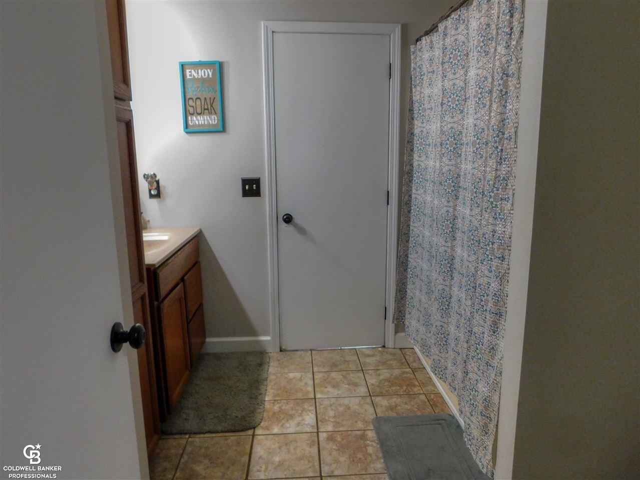 3281 Simpson Road Fort Gratiot, MI 48059 - Photo 13 of 38 Main Bath