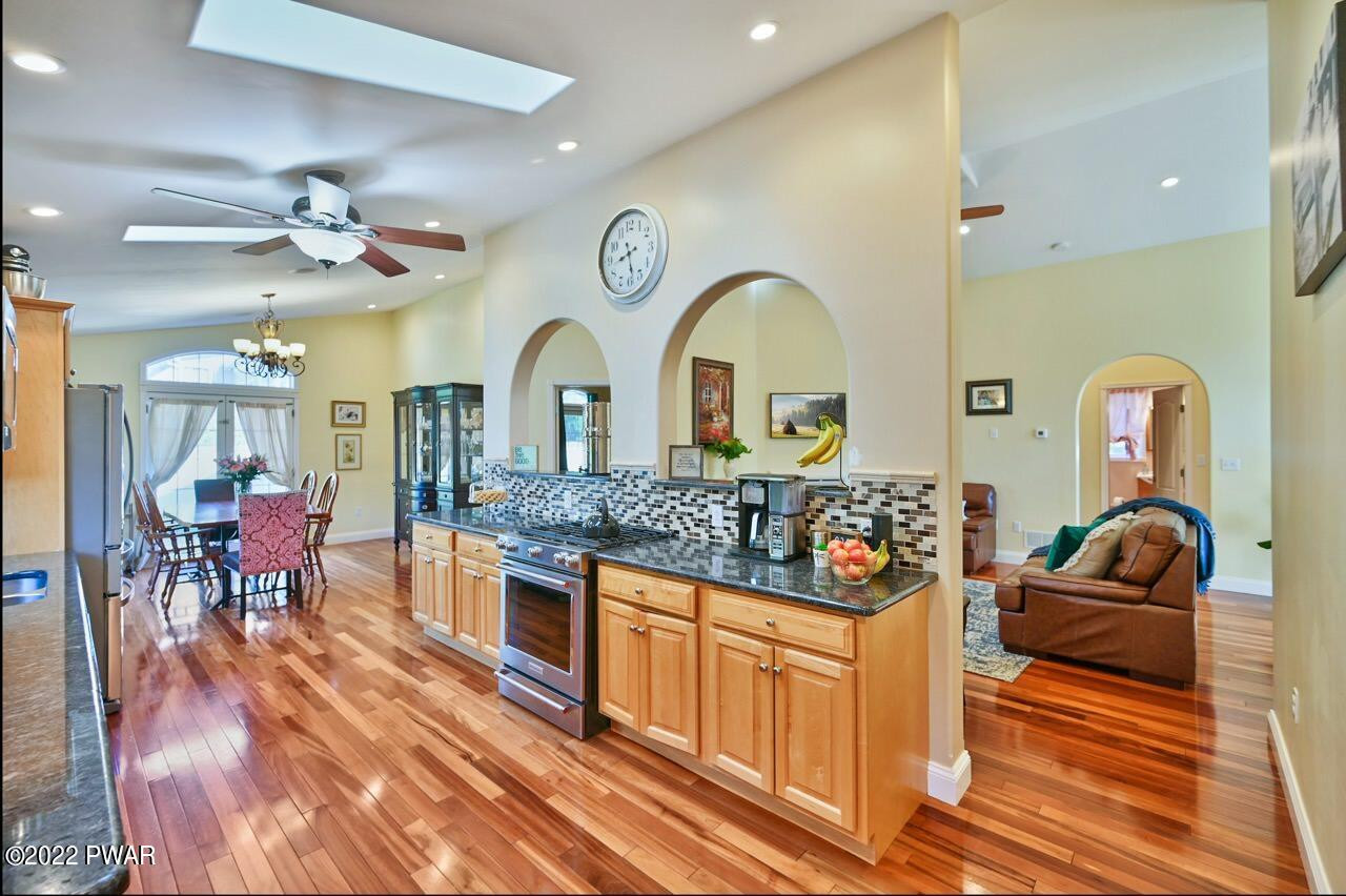 113 Norfolk Way Scranton, PA 18504 - Photo 13 of 52
