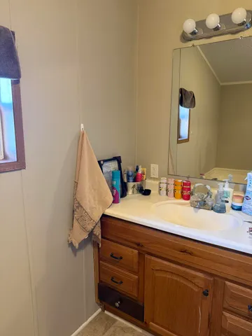 $36,900 | 2706 Patrick Henry Court, Potterville, MI 48876