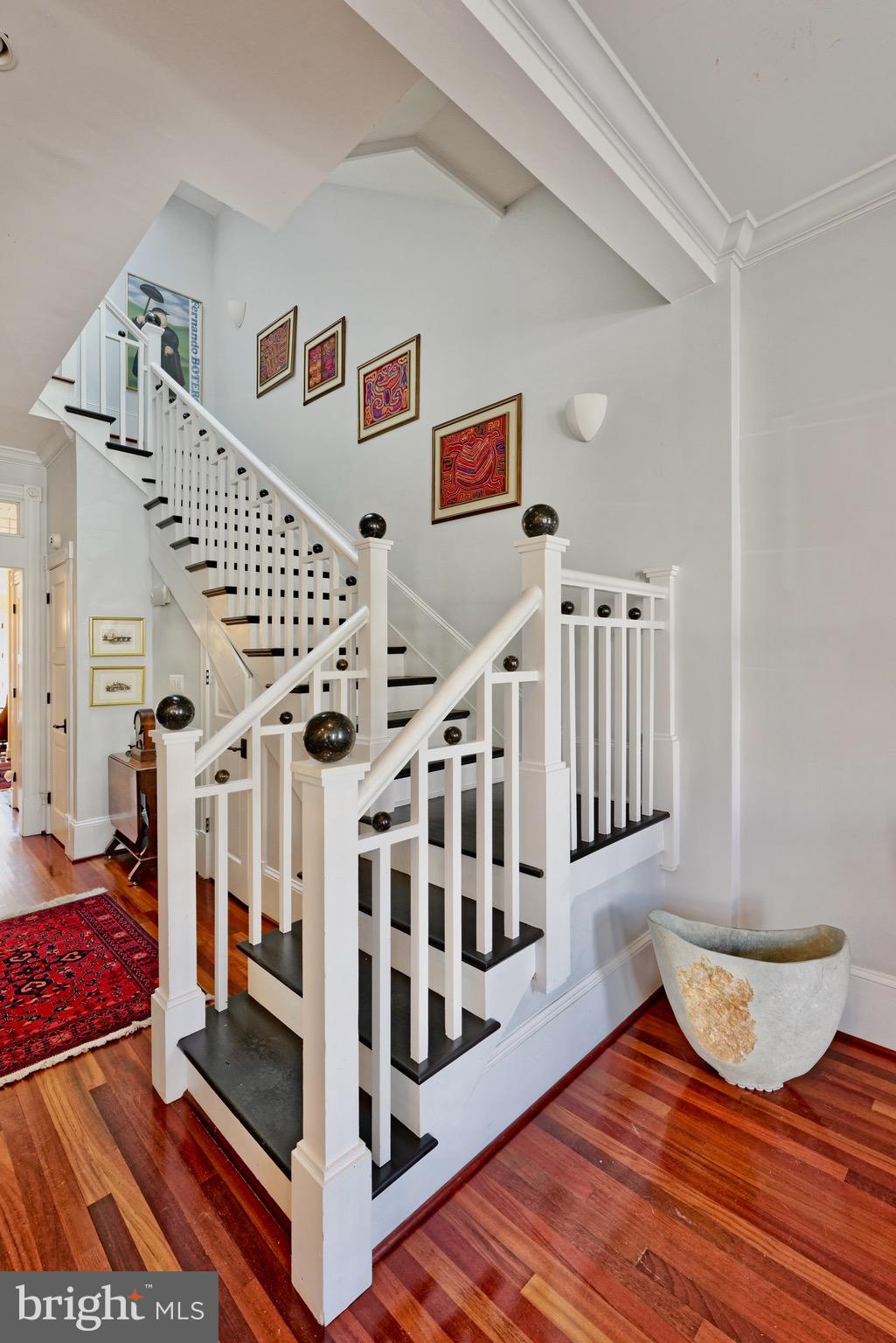 633 A Street Southeast Washington, DC 20003 - Photo 29 of 91 Spectacular staircase