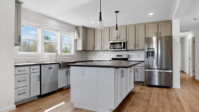 $469,000 | 1 Baxter Boulevard, Biddeford, ME 04005