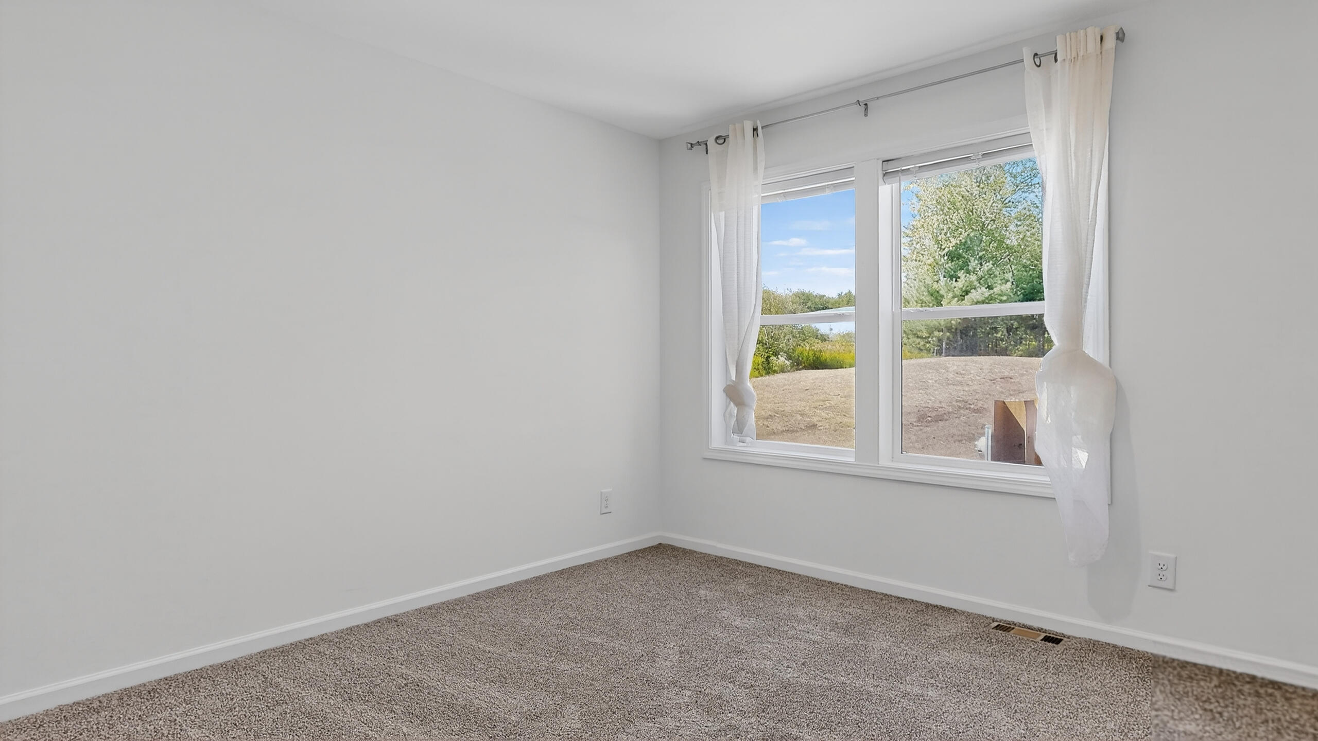 1 Baxter Boulevard Biddeford, ME 04005 - Photo 18 of 42 015_4-Baxter-Blvd-Biddeford-ME-09162025_