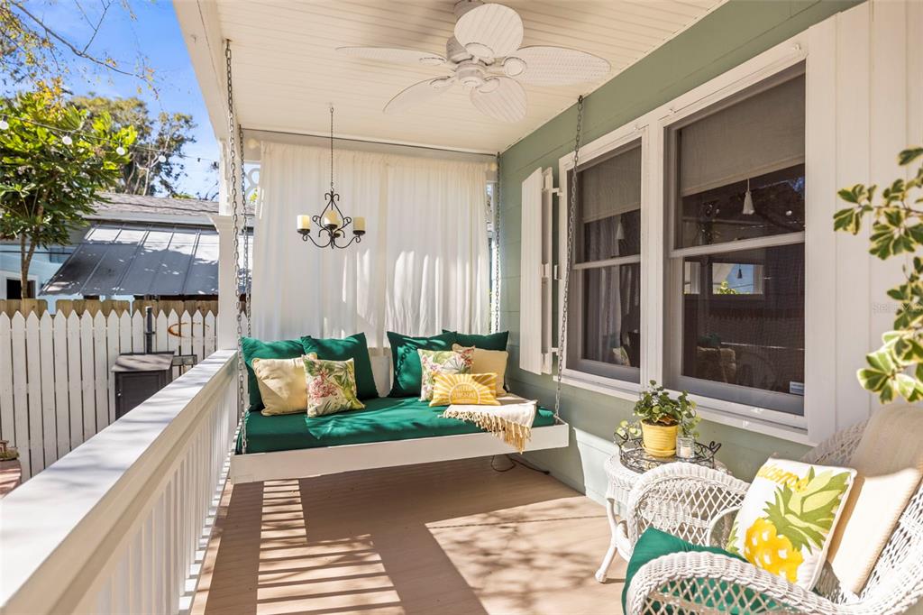 637 Scotland Street Dunedin, FL 34698 - Photo 6 of 72