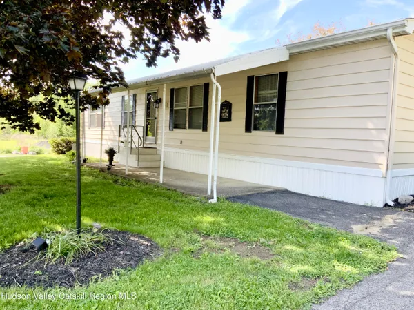 $215,000 | 18 Cook Lane, New Paltz, NY 12561