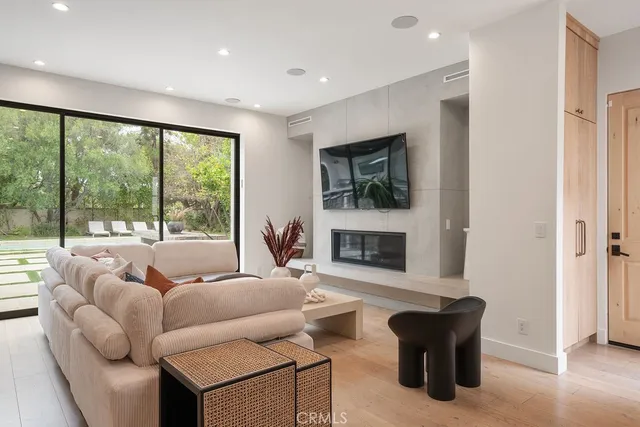 $7,995,000 | 10 Seabluff, Newport Beach, CA 92660