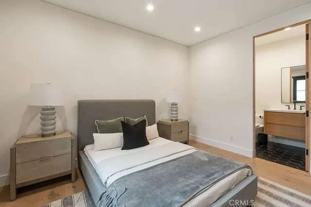 $7,995,000 | 10 Seabluff, Newport Beach, CA 92660