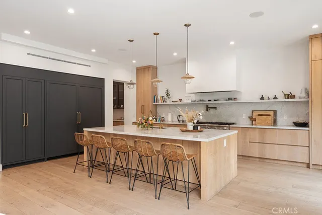 $7,995,000 | 10 Seabluff, Newport Beach, CA 92660