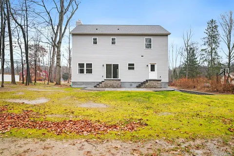 $929,000 | 2685 Gregory Street, Yorktown Heights, NY 10598