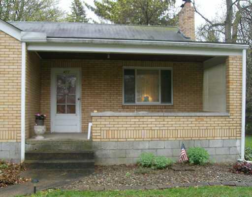 471 Evans City Road Butler, PA 16001 - Photo 3 of 11 Exterior Front. Cozy porch