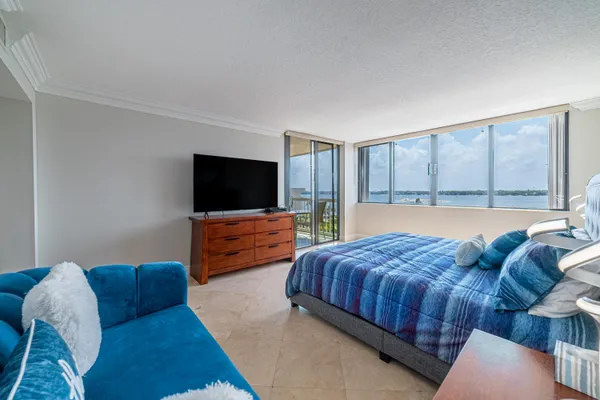 $11,000 | 3250 South Ocean Boulevard, Unit 507N, Palm Beach, FL 33480