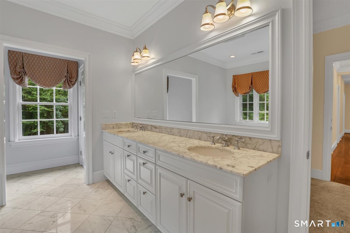 24 Red Fox Run Canton, CT 06019 - Photo 20 of 40 Double sinks