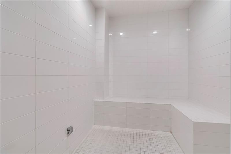 730 North Ocean Boulevard, Unit 1201 Pompano Beach, FL 33062 - Photo 26 of 40 a view of a room