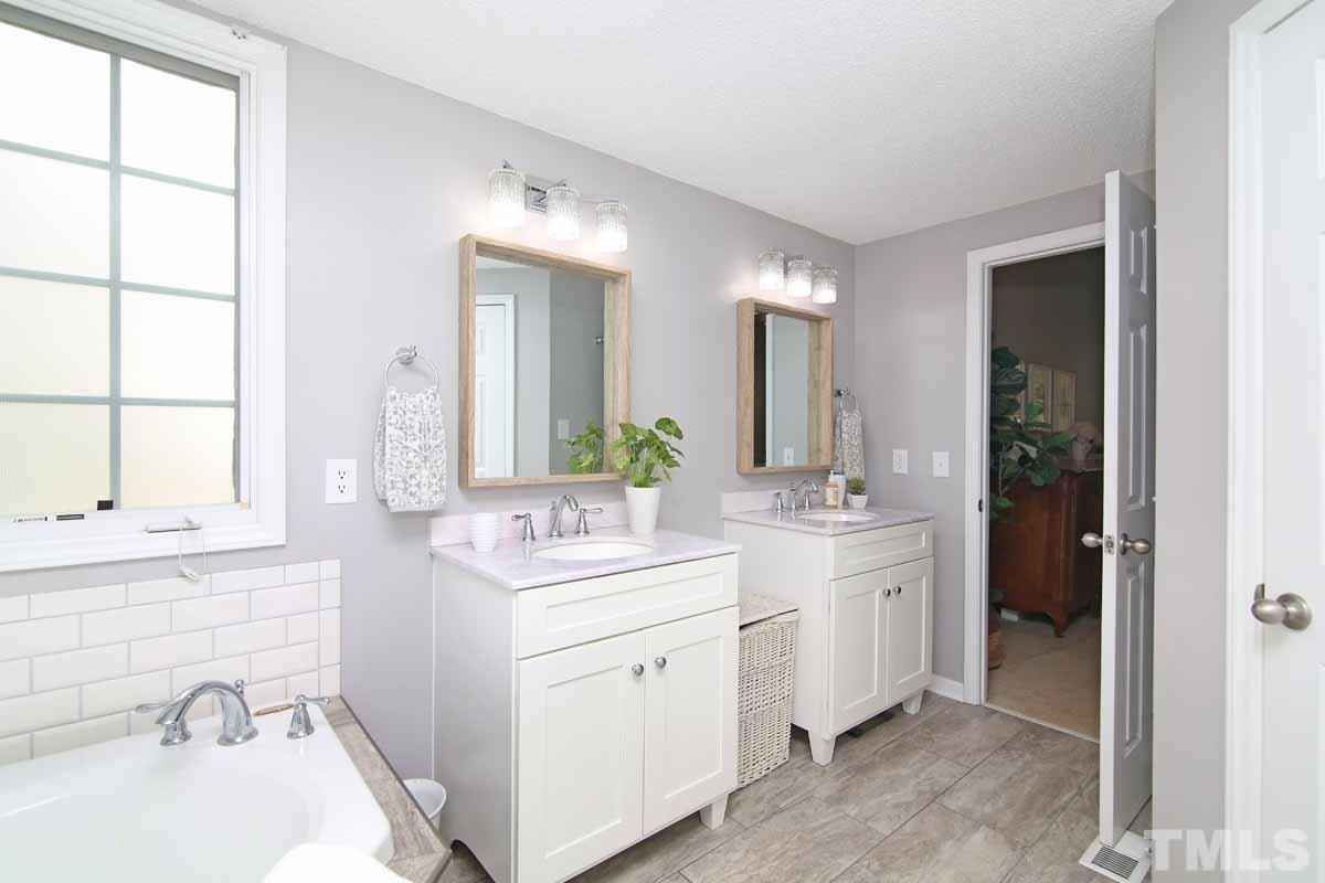 2813 Funster Lane Raleigh, NC 27615 - Photo 14 of 30