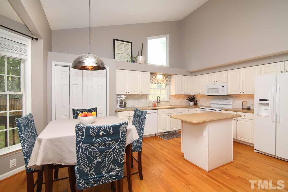 2813 Funster Lane Raleigh, NC 27615 - Photo 9 of 30