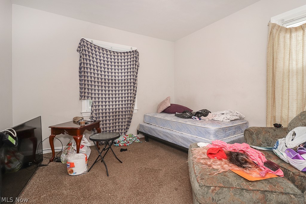 4326 Redding Road Cleveland, OH 44109 - Photo 13 of 33