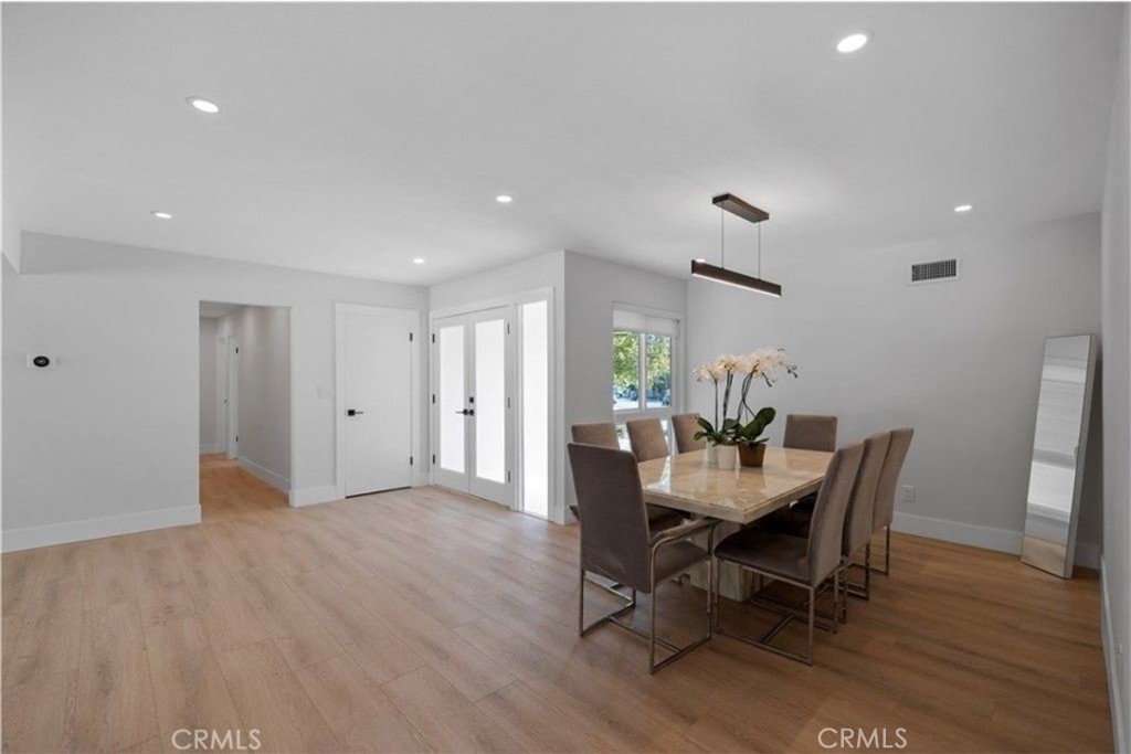 4240 Kingfisher Road Calabasas, CA 91302 - Photo 2 of 21