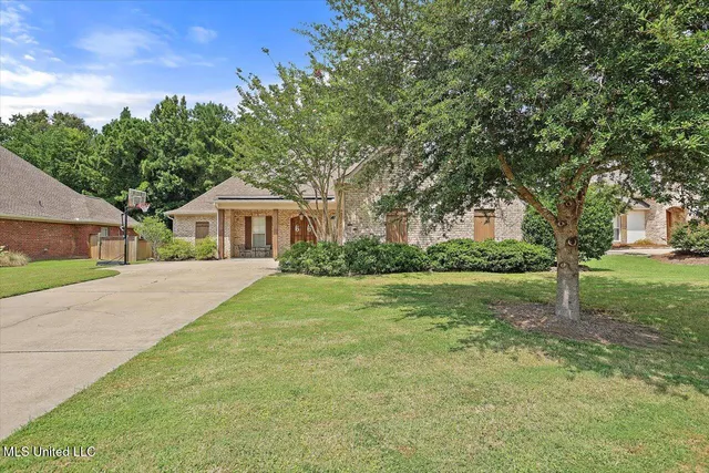 $319,900 | 131 Caledonian Boulevard, Brandon, MS 39047