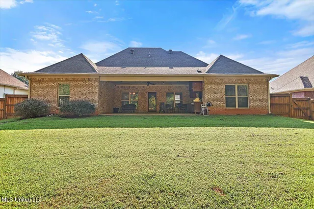 $319,900 | 131 Caledonian Boulevard, Brandon, MS 39047