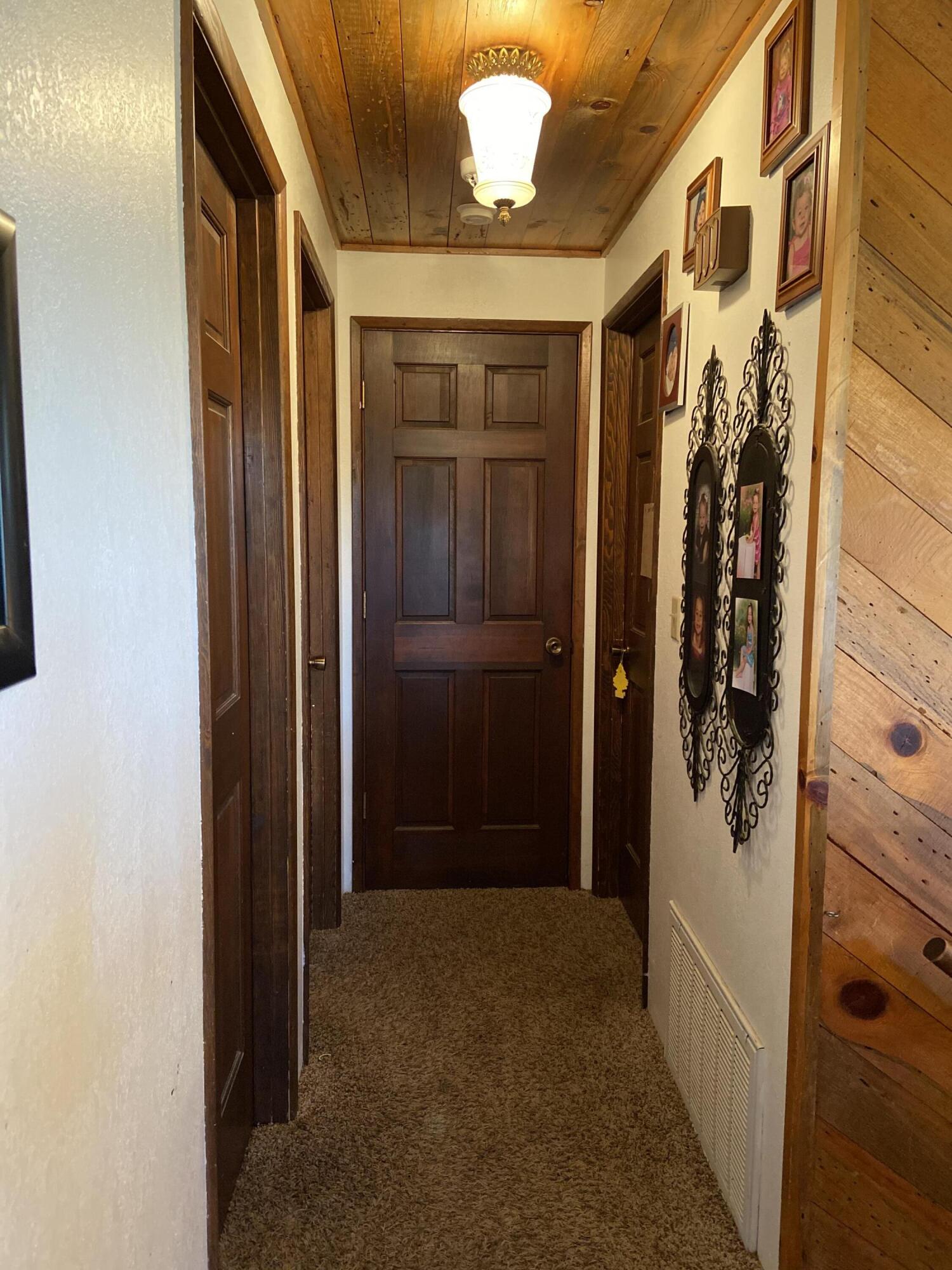 4162 Pine Grove Road Klamath Falls, OR 97603 - Photo 17 of 56 IMG_1391