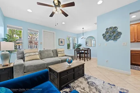 $319,000 | 580 Pacific Grove Drive, Unit 3, West Palm Beach, FL 33401