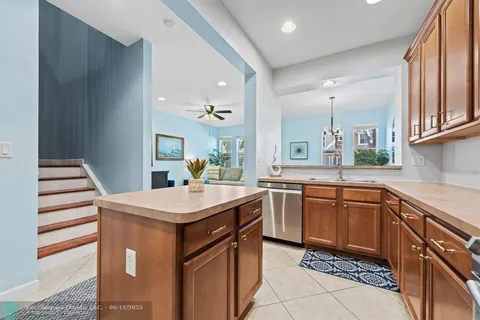 $319,000 | 580 Pacific Grove Drive, Unit 3, West Palm Beach, FL 33401