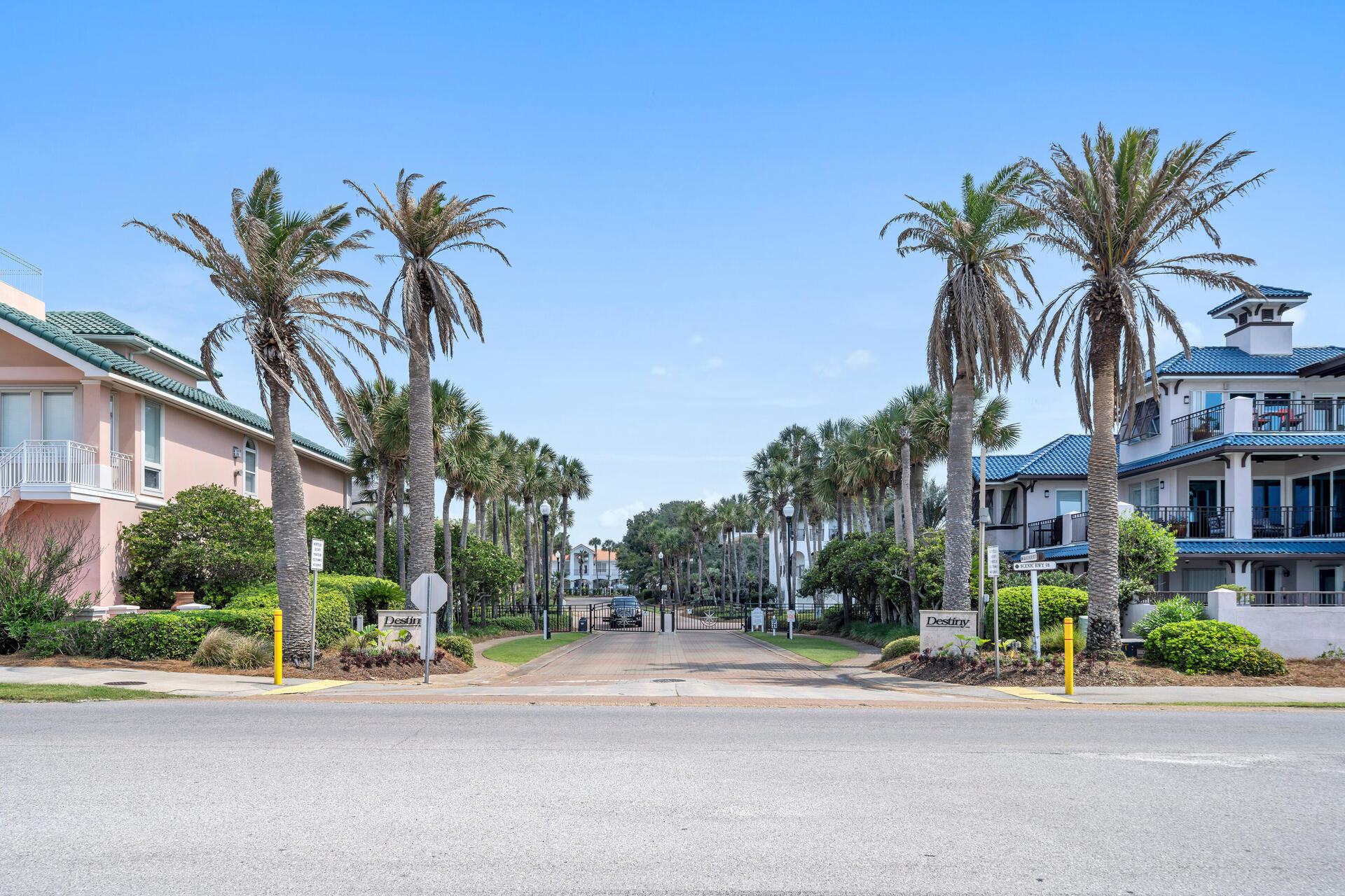 4657 Destiny Way Destin, FL 32541 - Photo 88 of 93 4657 Destiny Way Destin FL 32541 USA-040