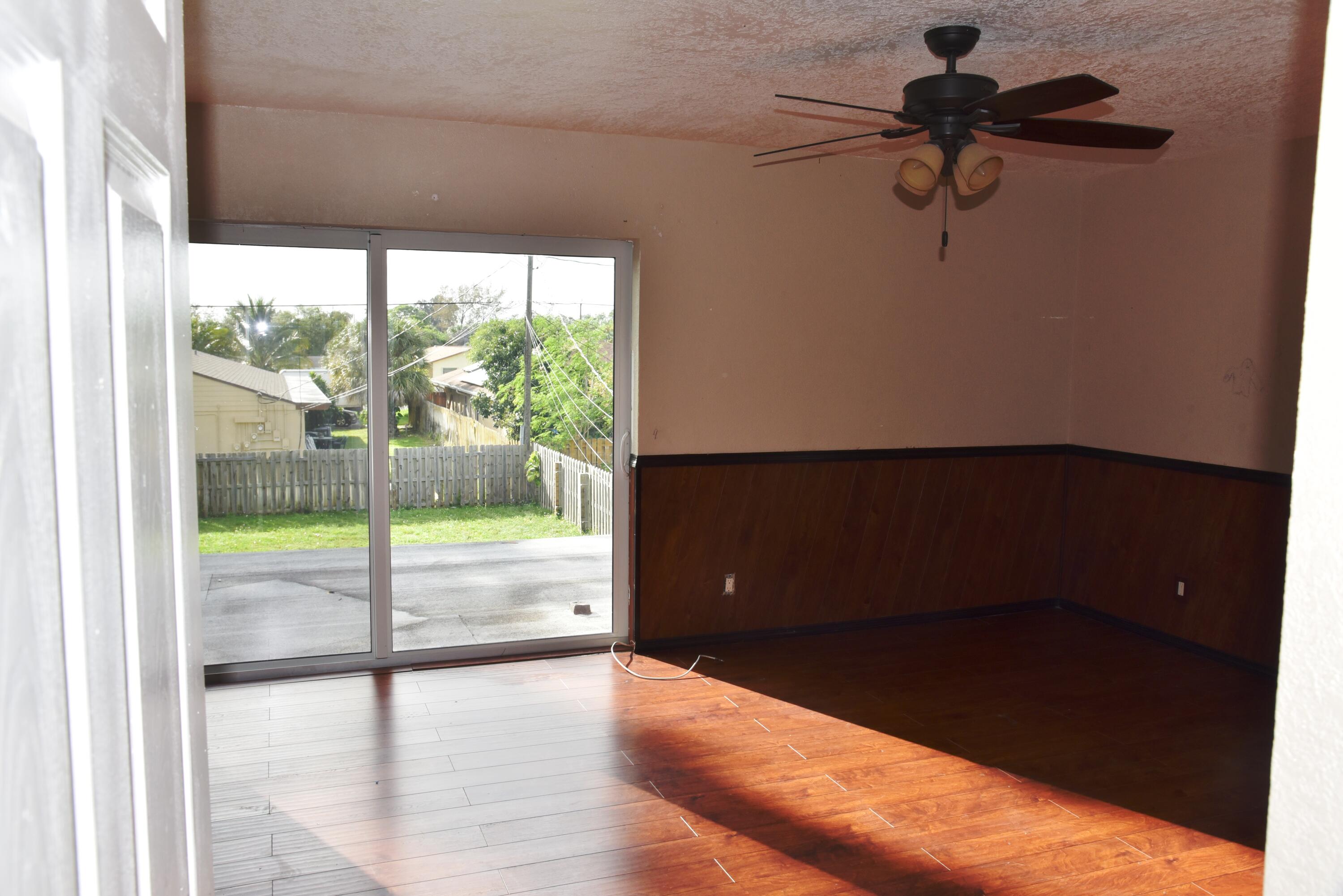 3435 Rudolph Road Lake Worth, FL 33461 - Photo 6 of 21 DSC_6792