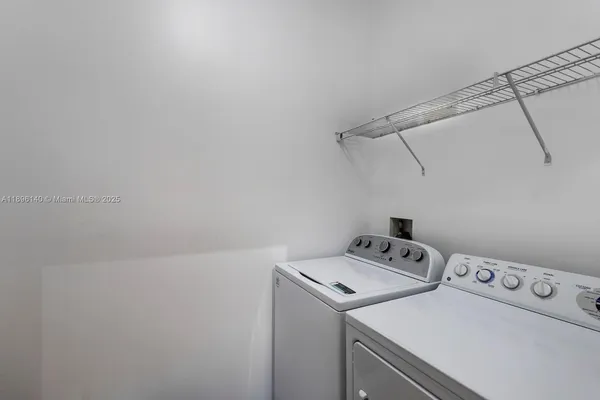 $445,000 | 7350 Southwest 89th Street, Unit 514S, Miami, FL 33156