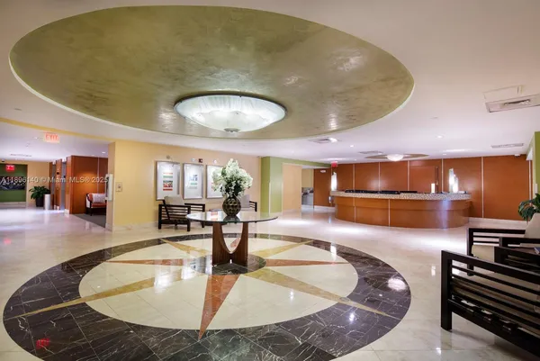 $445,000 | 7350 Southwest 89th Street, Unit 514S, Miami, FL 33156