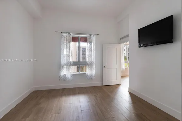 $445,000 | 7350 Southwest 89th Street, Unit 514S, Miami, FL 33156