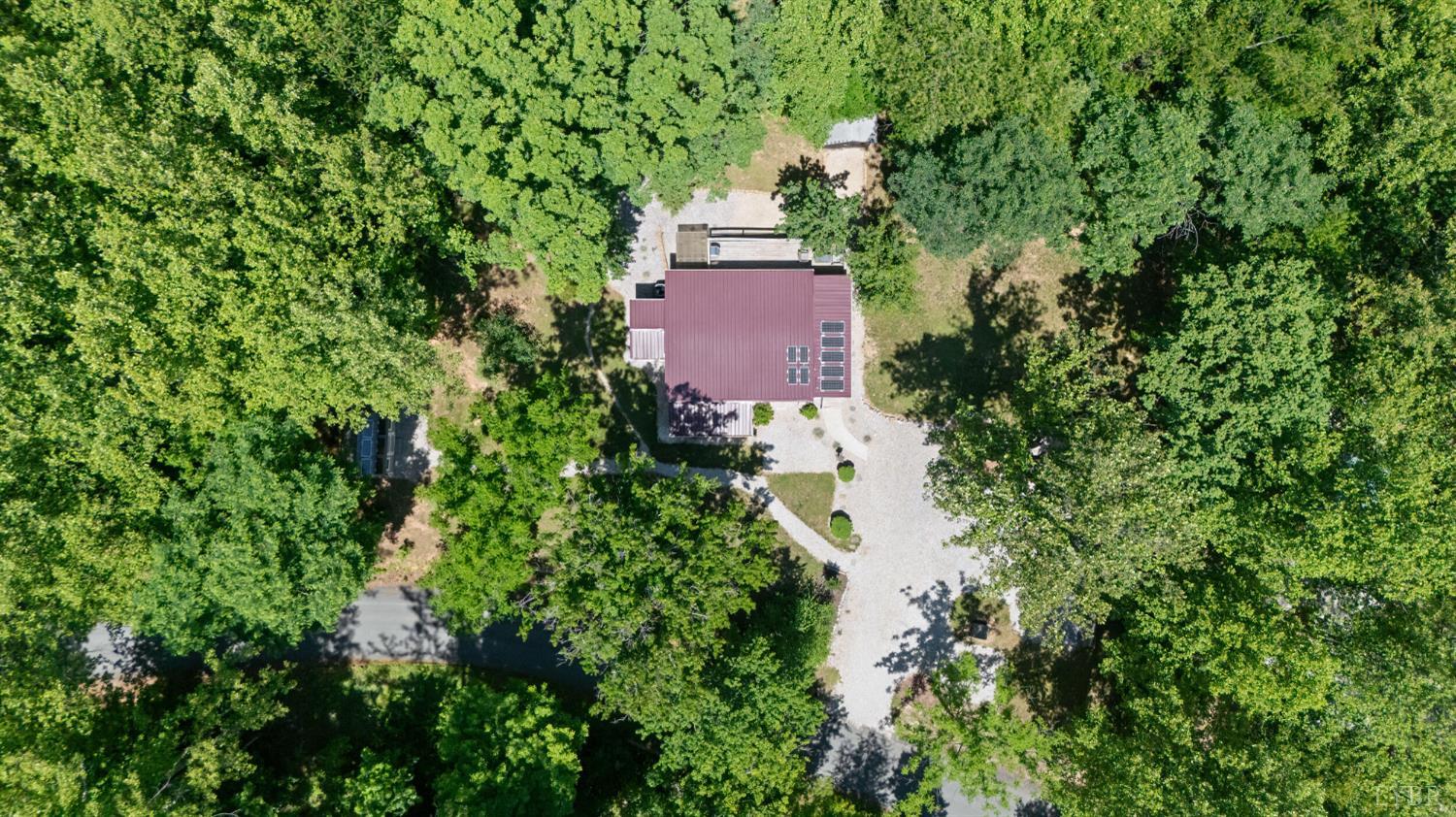 892 Franklin Creek Road Amherst, VA 24521 - Photo 3 of 30