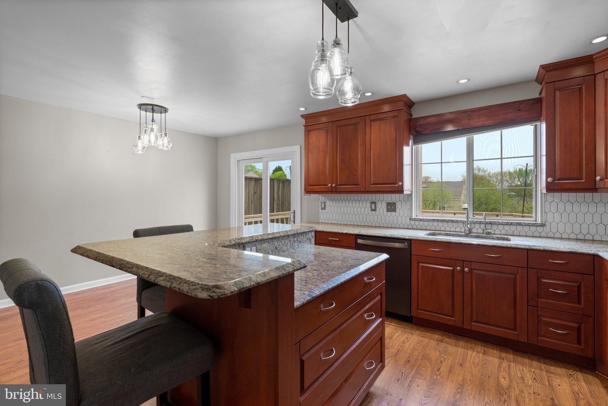4406 Silver Teal Road Baltimore, MD 21236 - Photo 9 of 30 Island Seating and Granite Countertops