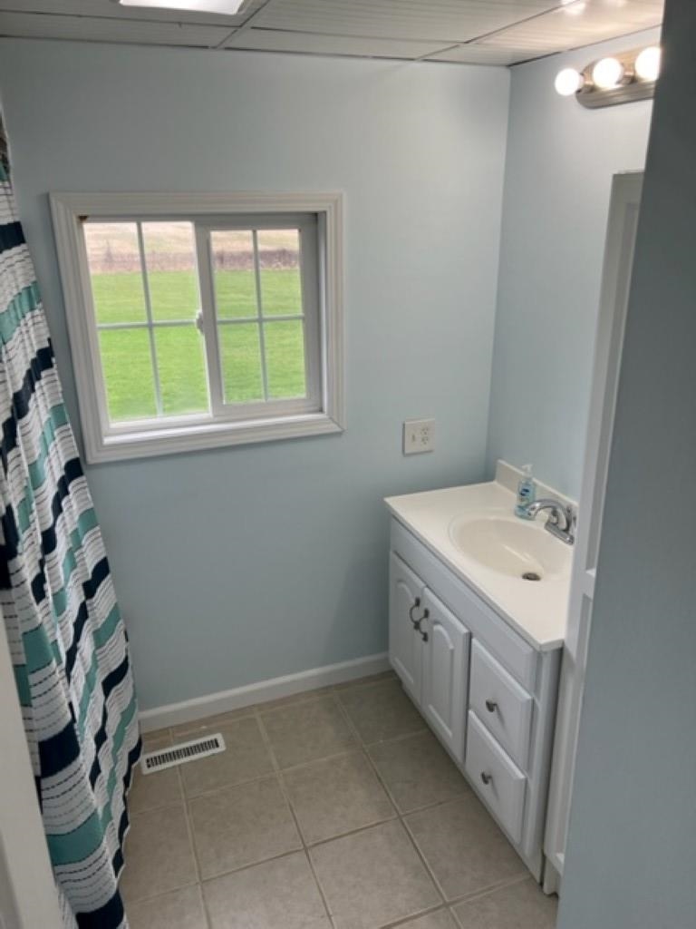 1310 East River Road Mount Pleasant, MI 48858 - Photo 16 of 31 1898926-15.JPG