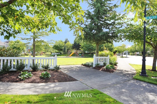 4520 Northeast 5th Street Renton, WA 98059 - Photo 14 of 14