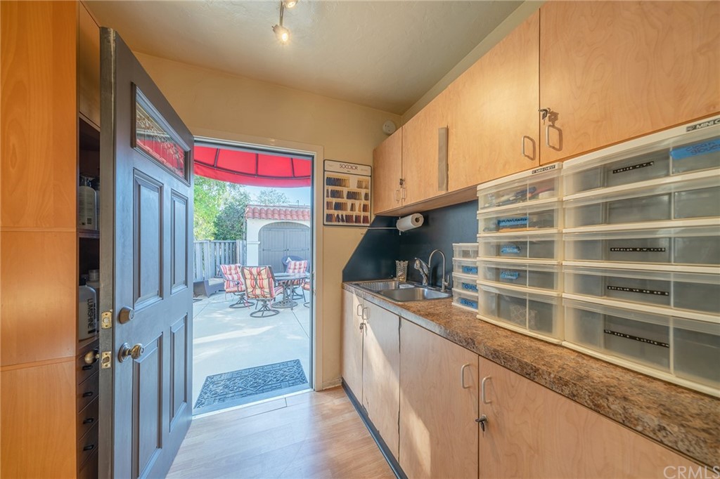 1853 Allen Avenue Pasadena, CA 91104 - Photo 11 of 38