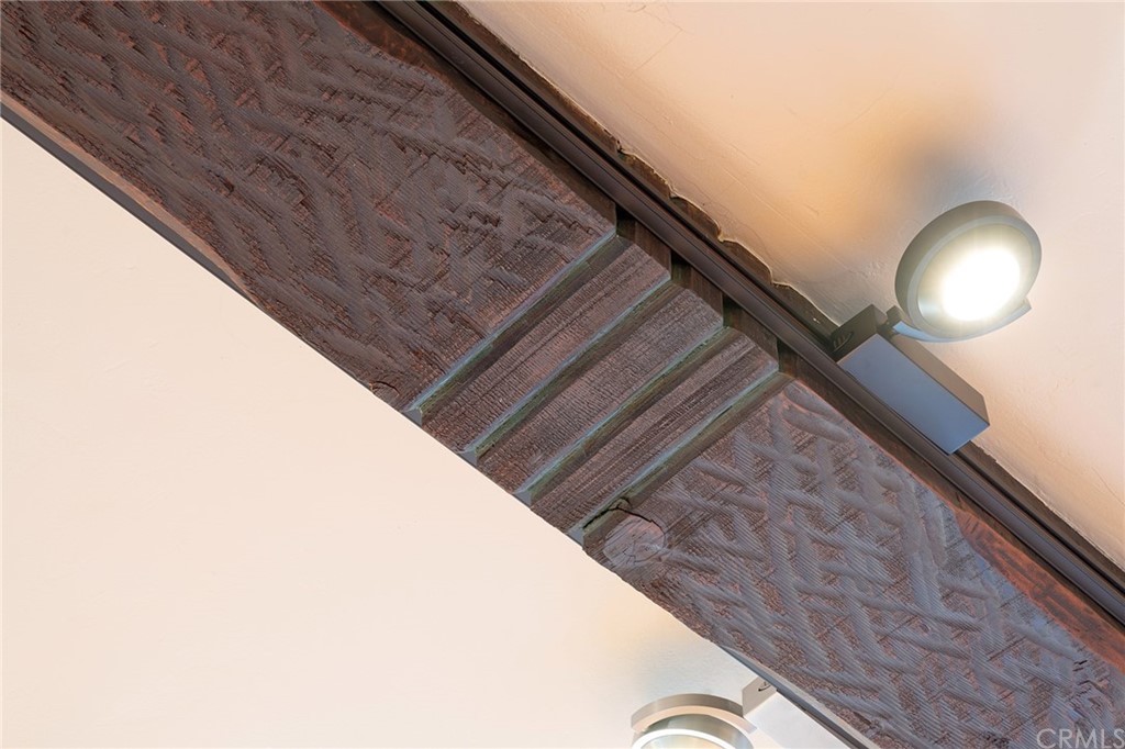 1853 Allen Avenue Pasadena, CA 91104 - Photo 30 of 38 a view of entryway