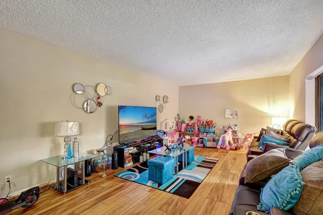 $257,000 | 5852 Southeast Riverboat Drive, Unit 321, Stuart, FL 34997