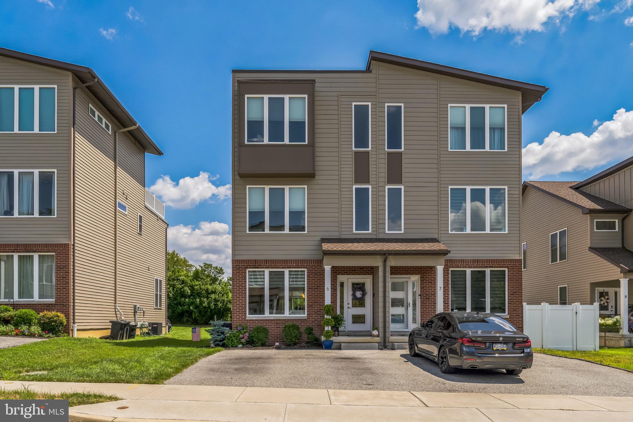 7354 Ridge Avenue, Unit 6 Philadelphia, PA 19128 - Photo 1 of 29 Gallery Image 1
