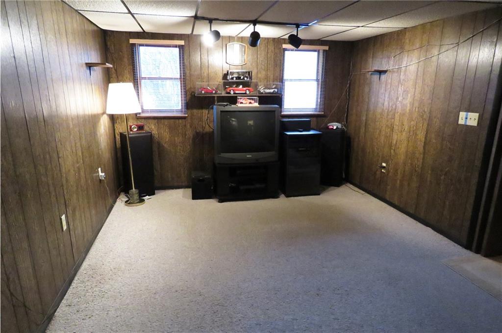 11255 McKee Road Irwin, PA 15642 - Photo 19 of 23 Gallery Image 19