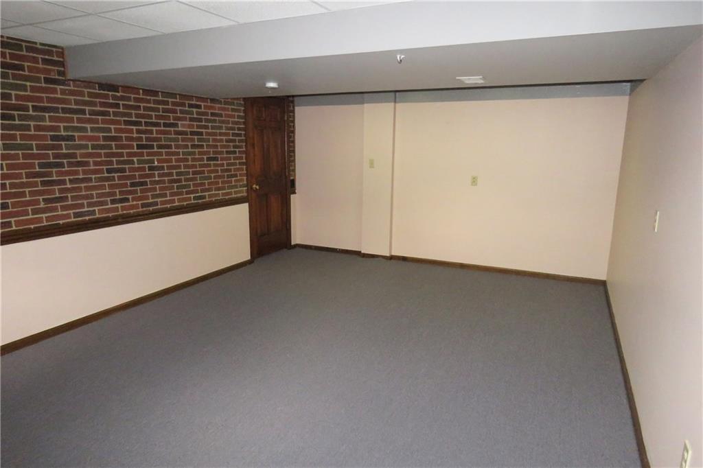 11255 McKee Road Irwin, PA 15642 - Photo 22 of 23 Gallery Image 22