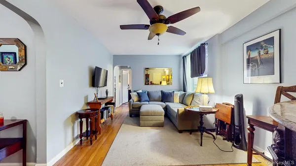 $229,900 | 755 Bronx River Road, Unit 6C, Bronxville, NY 10708