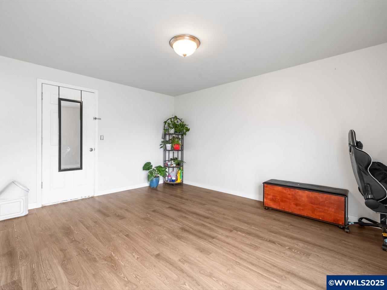 733 Walker Road Lebanon, OR 97355 - Photo 20 of 23 Gallery Image 20