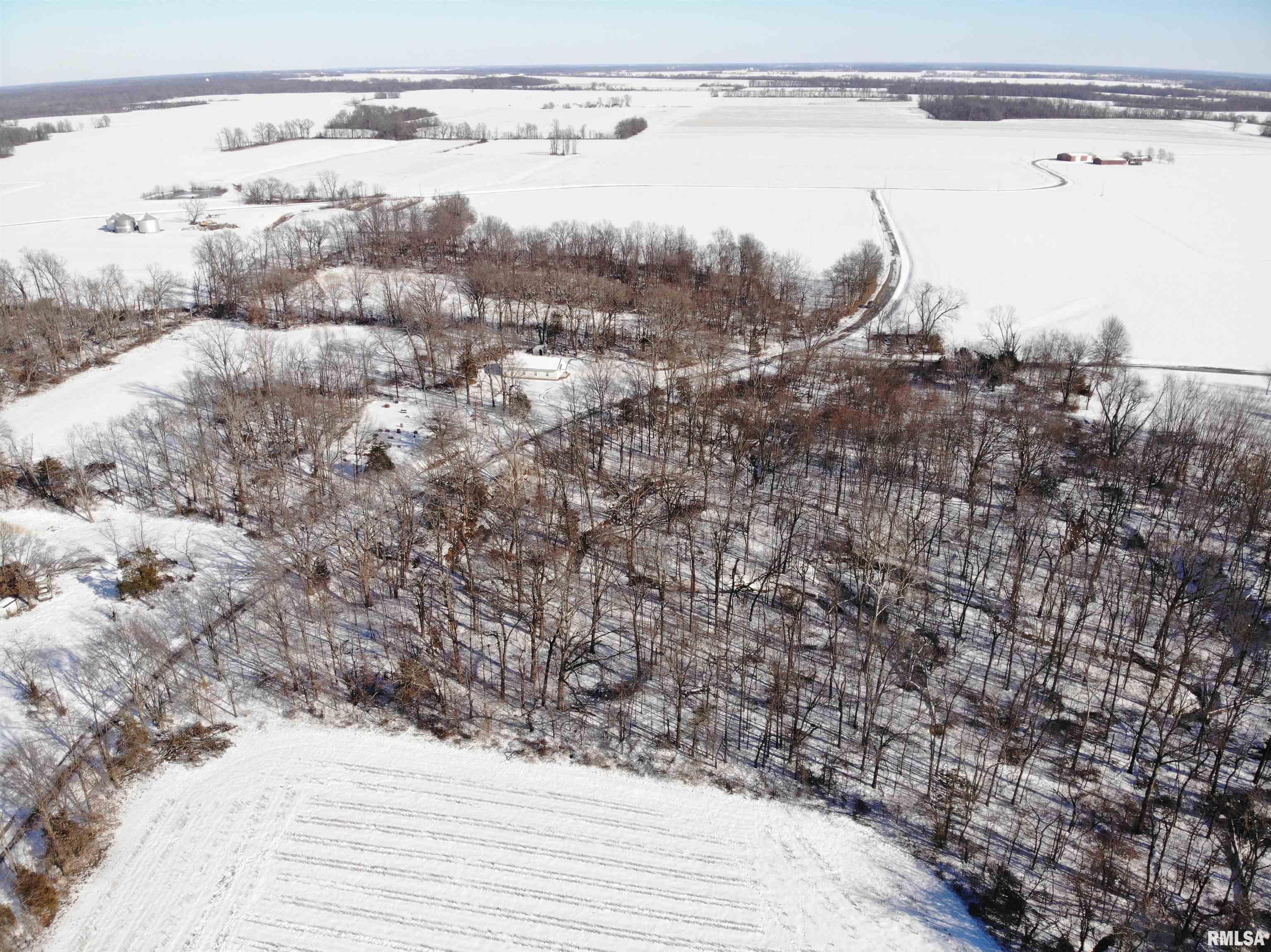 5665 Woodard School Road Salem, IL 62881 - Photo 5 of 9 Gallery Image 5