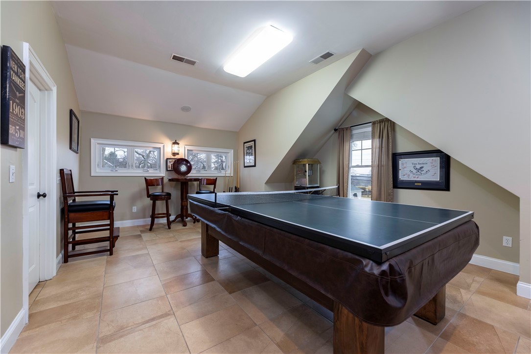 33 Whittier Road Jamestown, RI 02835 - Photo 41 of 49 Gallery Image 41