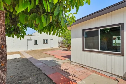 $699,000 | 2525 Fashion Avenue, Long Beach, CA 90810